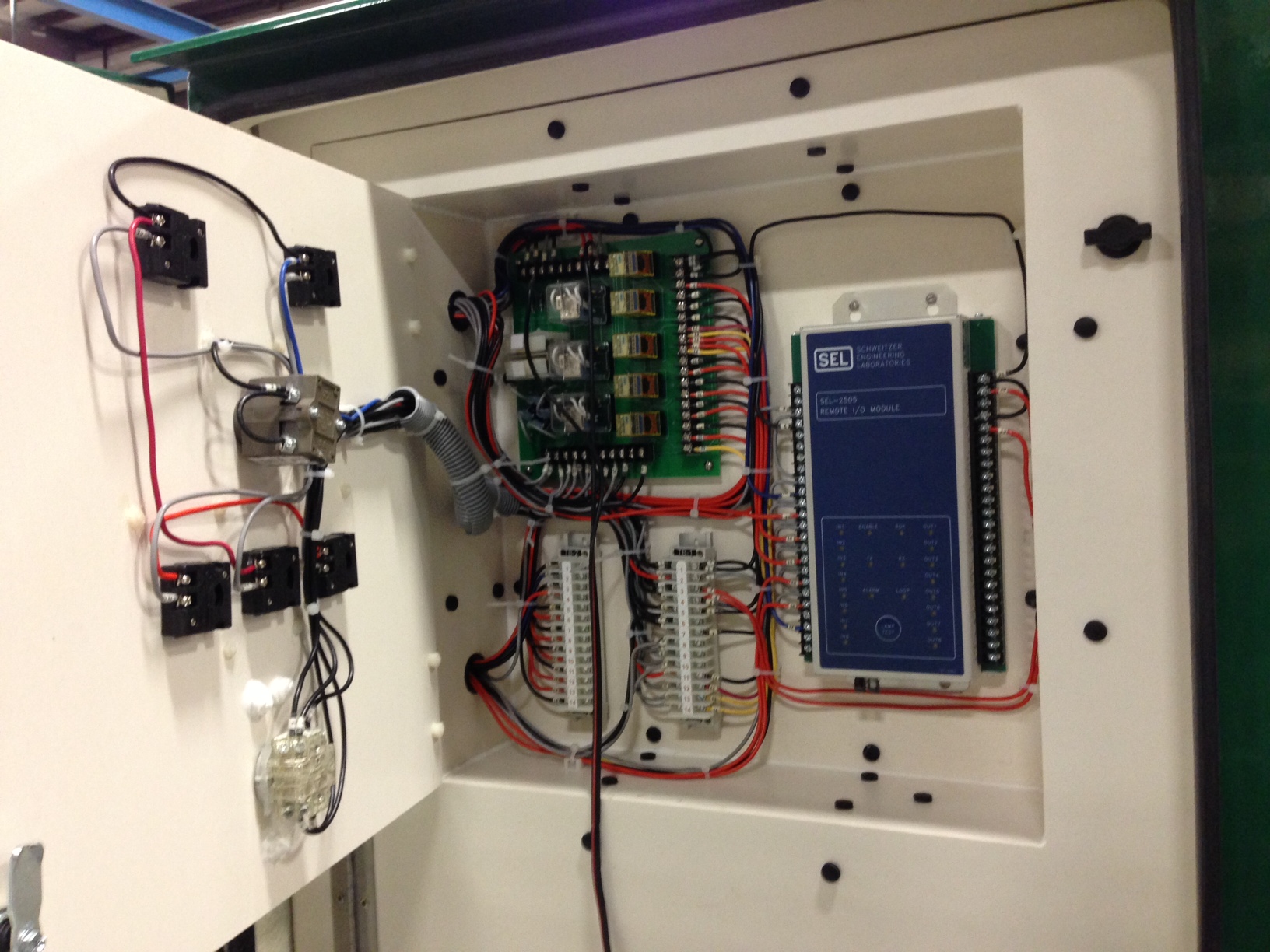 Self-Powered Load Break Switches